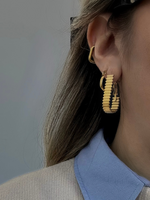 Load image into Gallery viewer, Earrings aesthetic 
